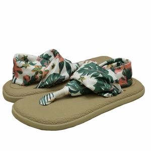 Sanuk NWT Yoga Sling 2 Floral Size 9